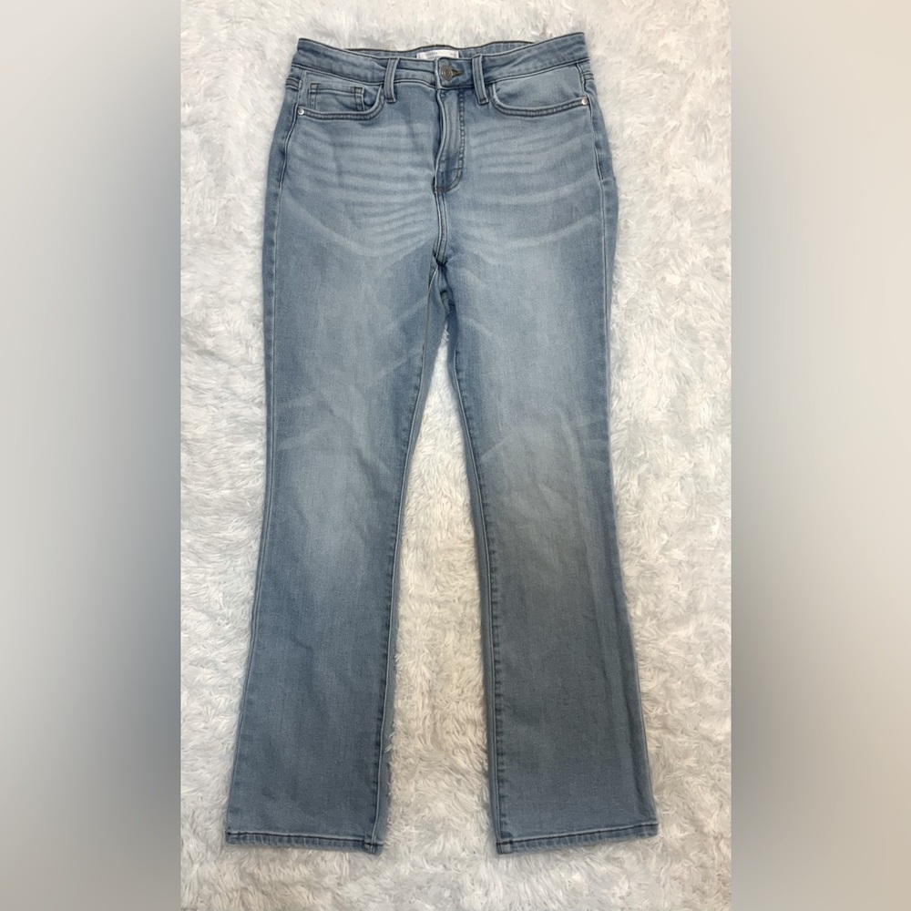 Lauren Conrad Women’s Light Denim Bootcut Jeans - Picture 2 of 7